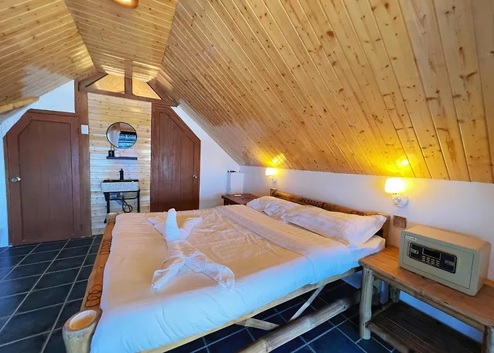 Aojing Diving Resort澳鲸潜水温泉店