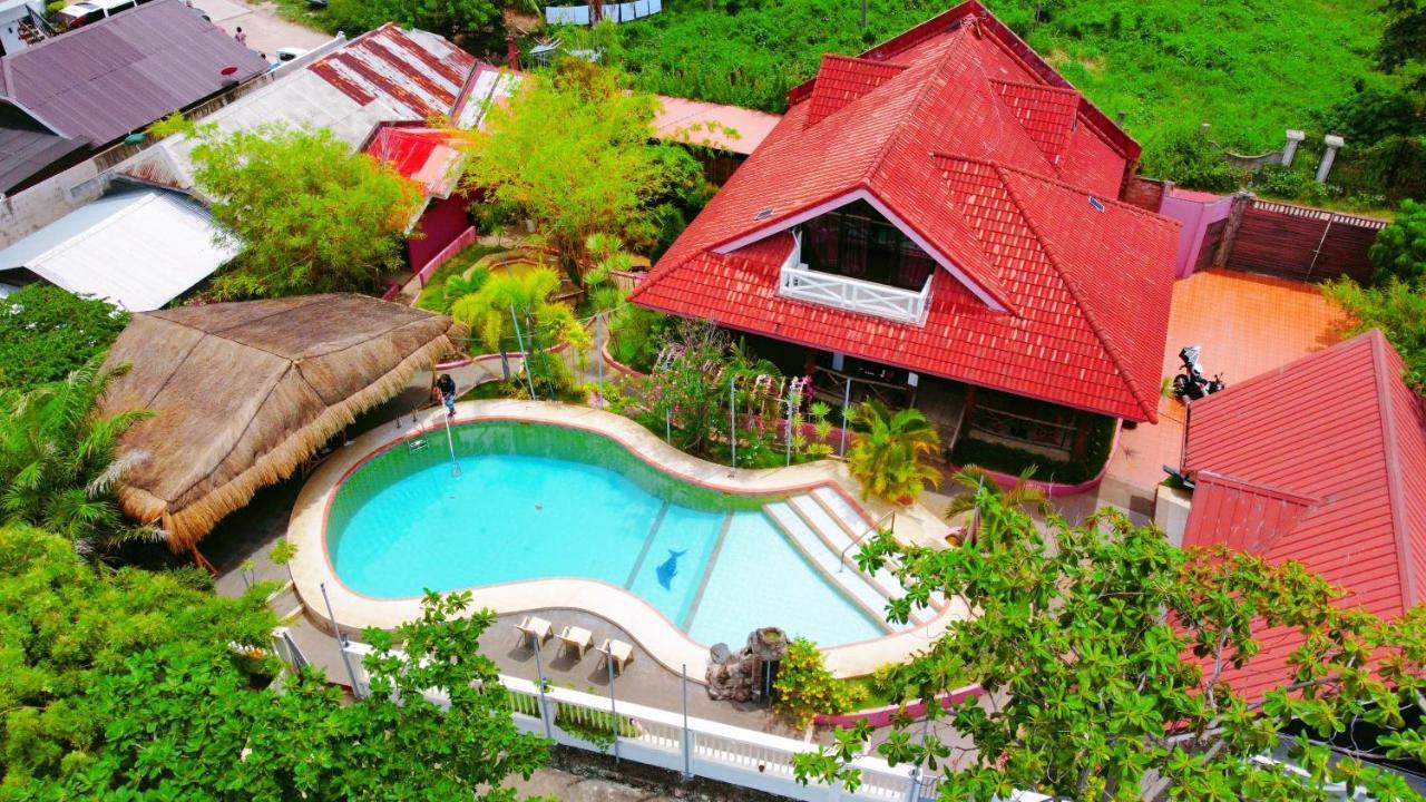 Homestay Aojing Diving Resort澳鲸潜水温泉店 Dauin