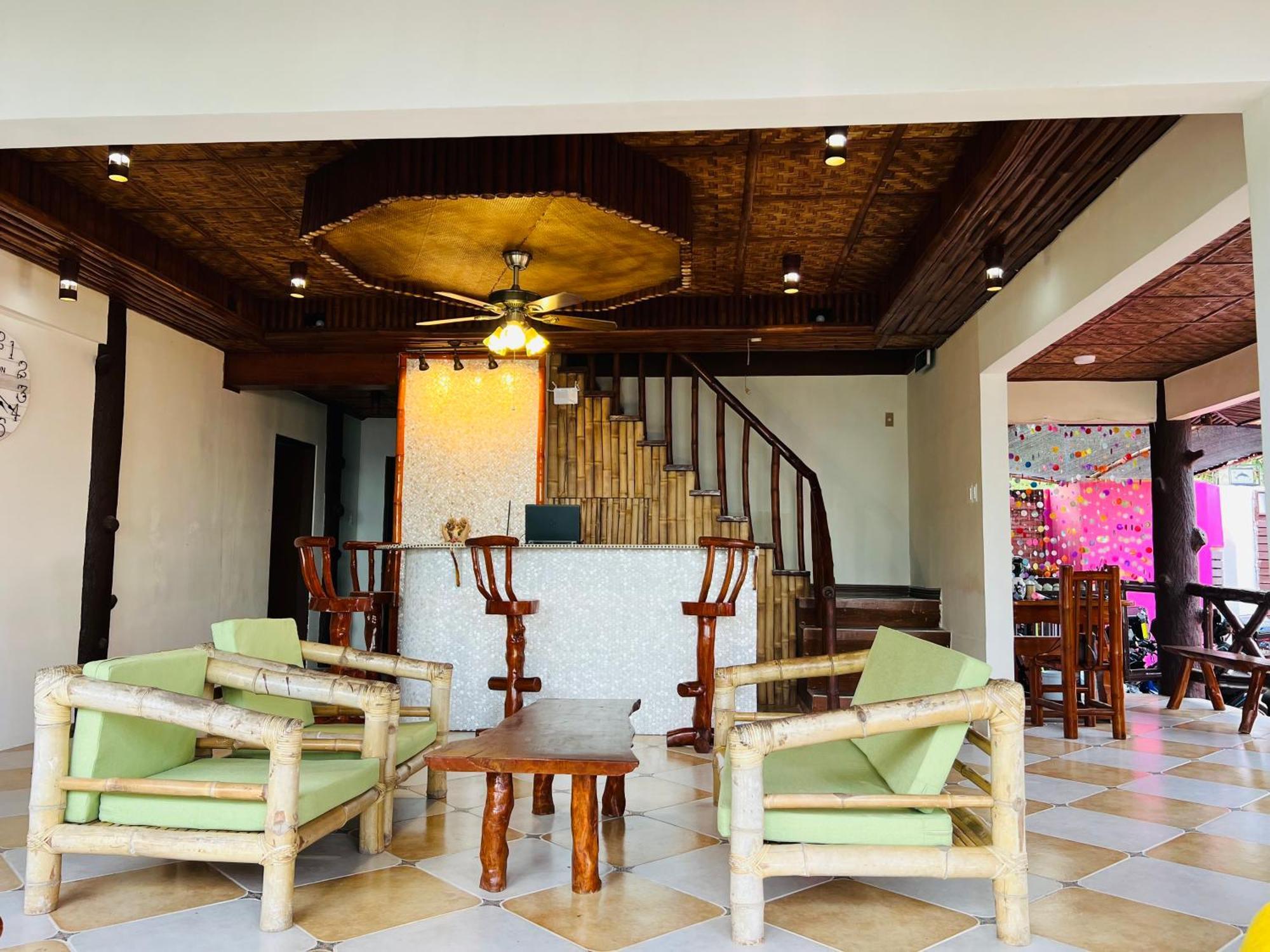 Homestay Aojing Diving Resort澳鲸潜水温泉店 Dauin