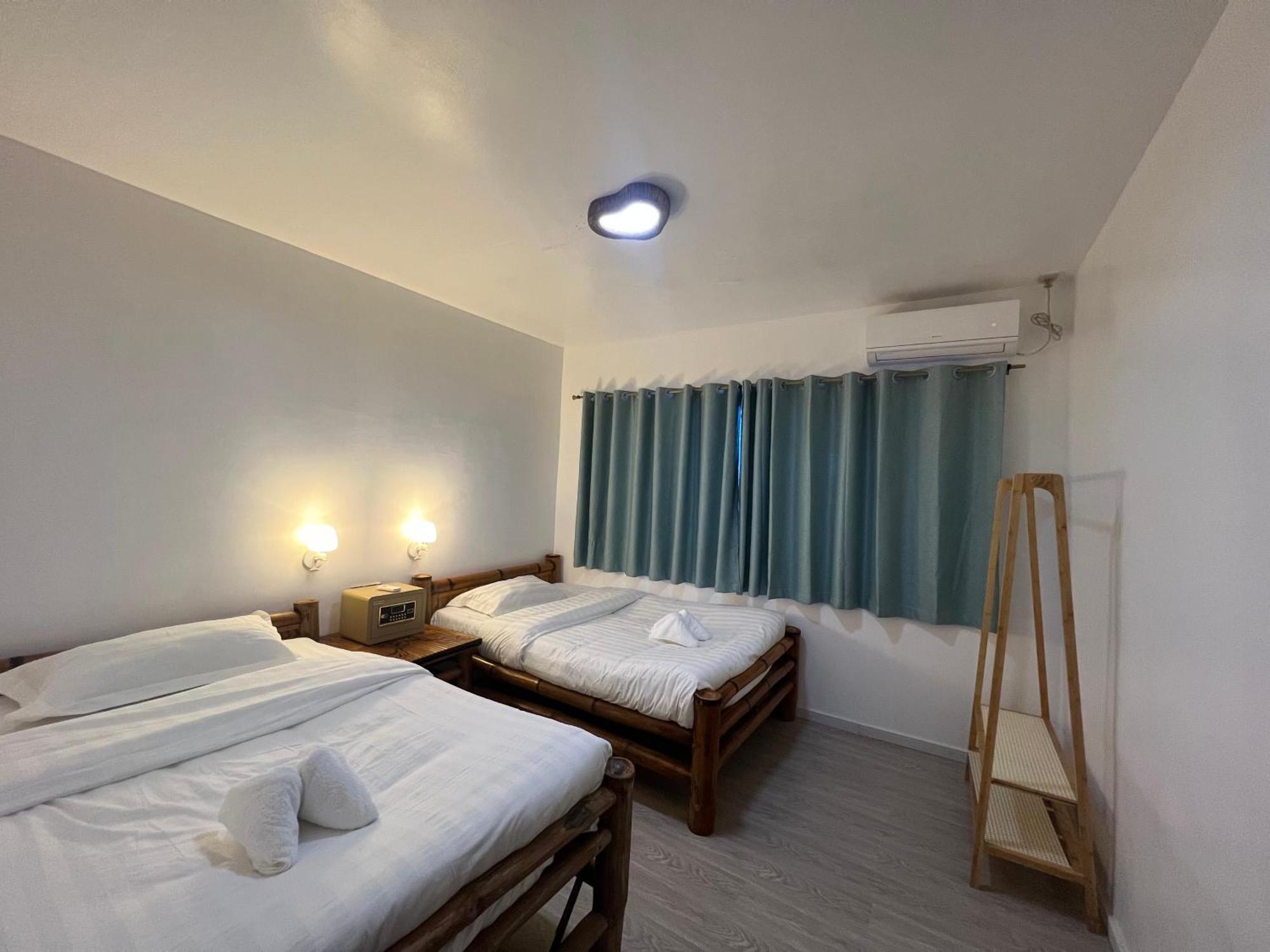 Aojing Diving Resort澳鲸潜水温泉店 * Dauin