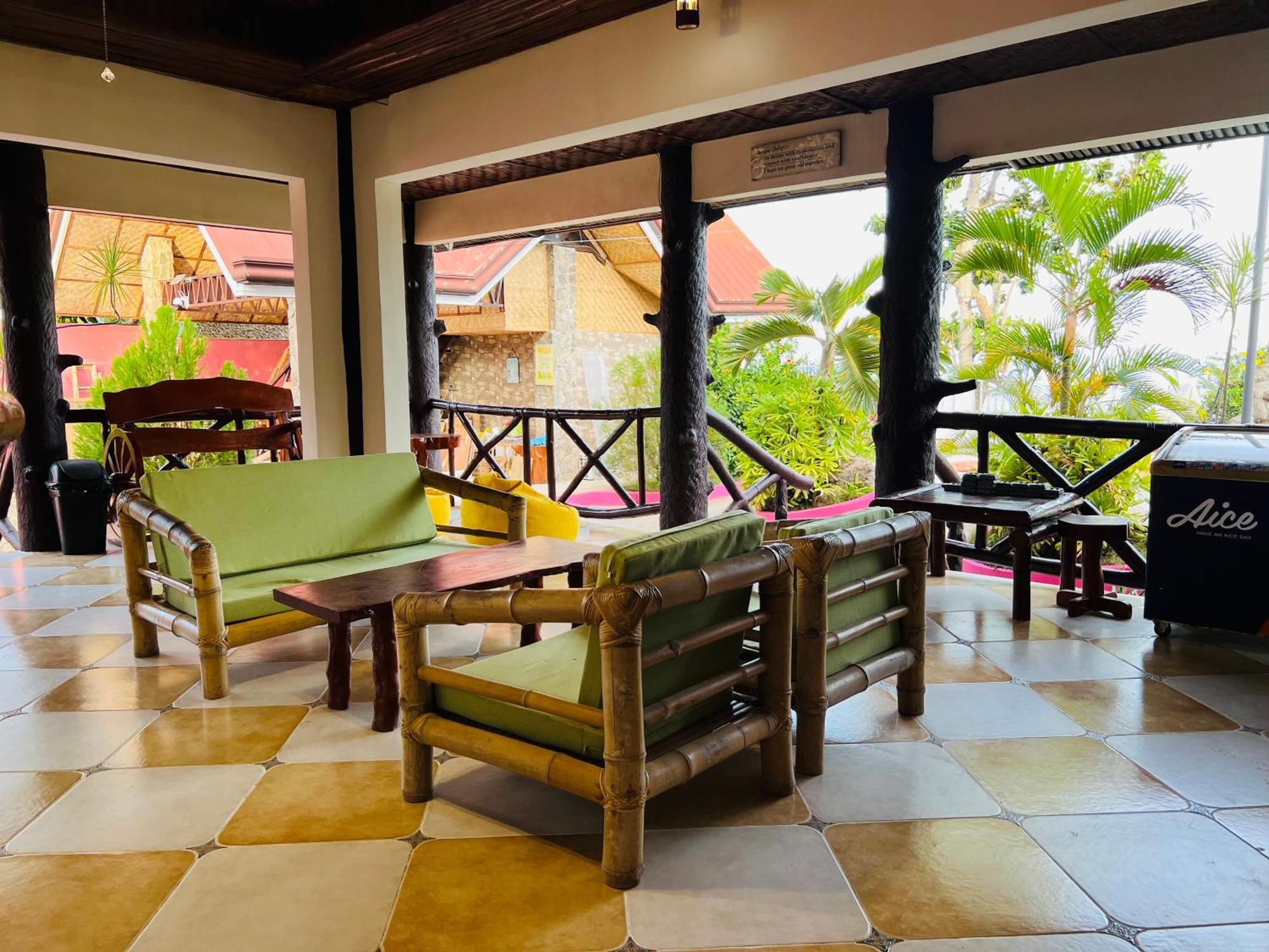 Homestay Aojing Diving Resort澳鲸潜水温泉店 Dauin